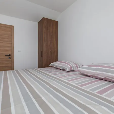 Irena Apartament *