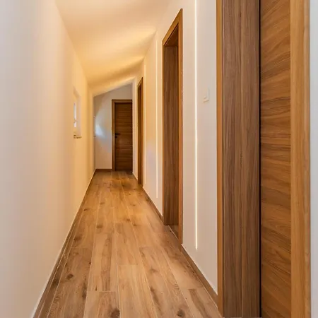 Irena Apartamento *
