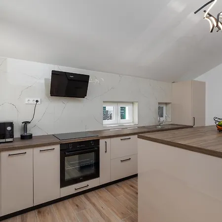 Apartamento Irena *