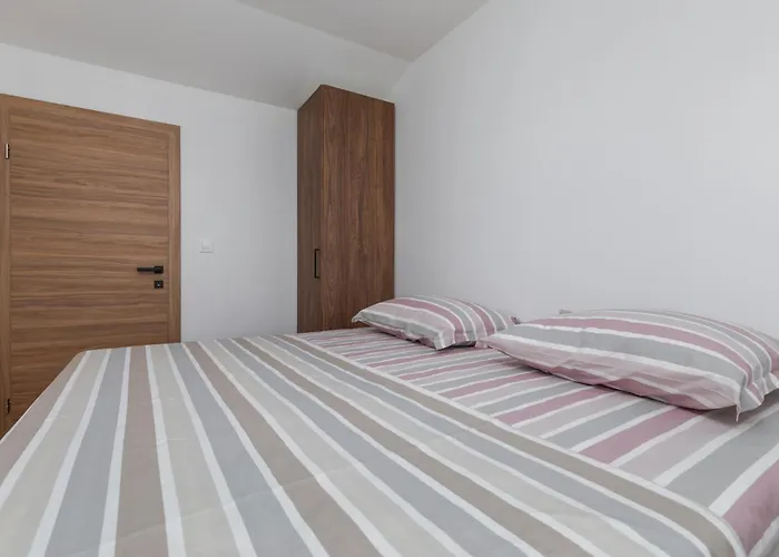 Irena Apartamento *